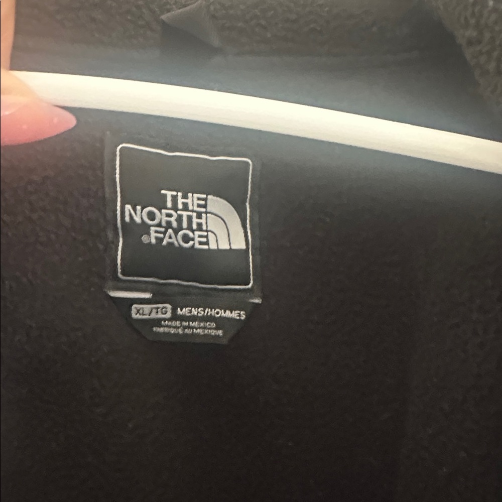 The North Face Black Full-Zip Jacket - Picture 2 of 3